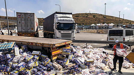 Israeli authorities struggle to control aid truck vandalism incidents - Ynetnews