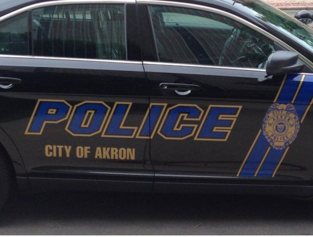 Teen dies in motorcycle crash in Akron - cleveland.com