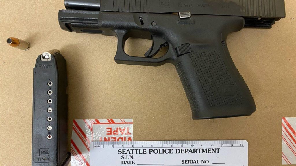 Man arrested with stolen car, bank cards, gun in West Seattle - KIRO Seattle