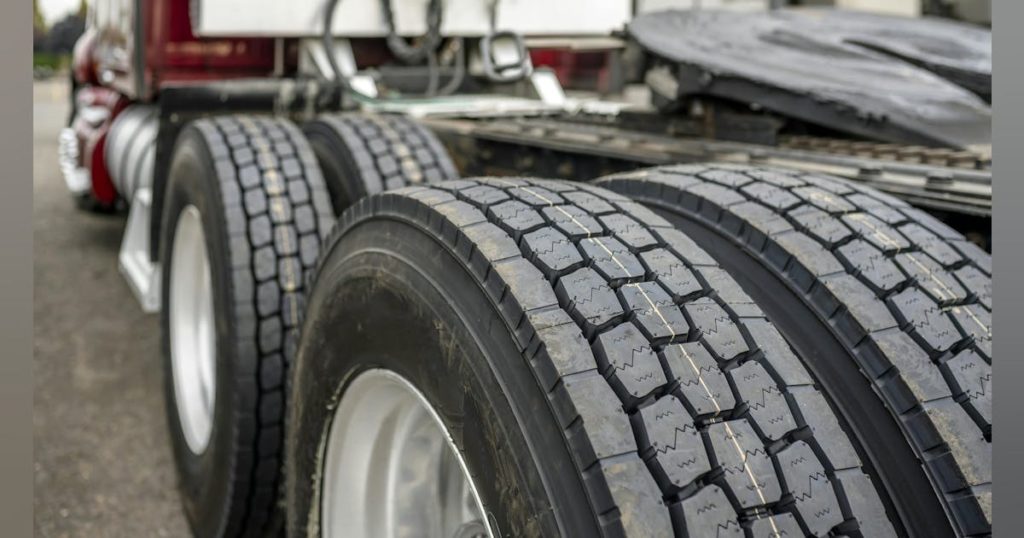 Singling out a dual truck tire comes with risks - FleetOwner