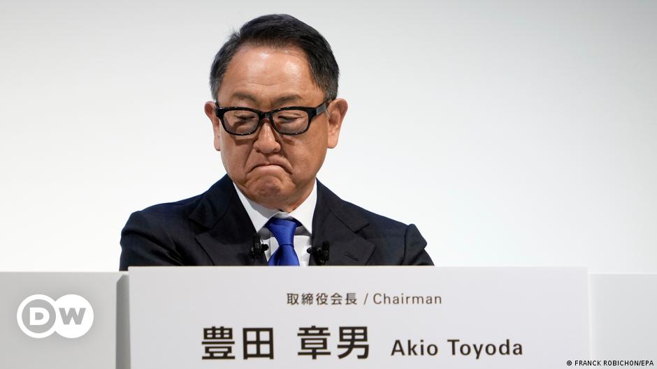 Toyota apologizes as Japanese car testing scandal widens - DW (English)