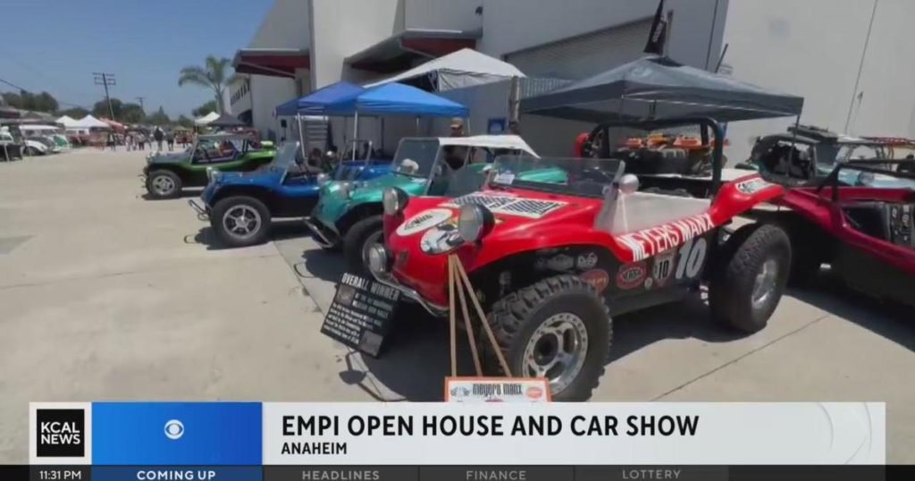 Classic cars ride into Anaheim to compete in car show - CBS Los Angeles