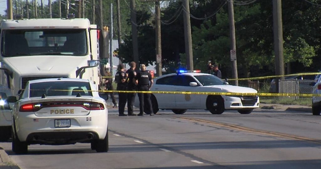 51-year-old bicyclist struck, killed by semi-truck on Indy's northeast side - WRTV Indianapolis