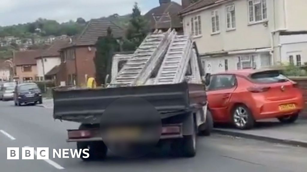 Watch: Truck hits parked cars in High Wycombe street - BBC.com