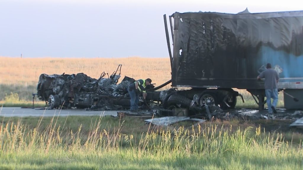 Family of 8 stranded in Colorado after fiery I-70 crash with Amazon truck - FOX 31 Denver