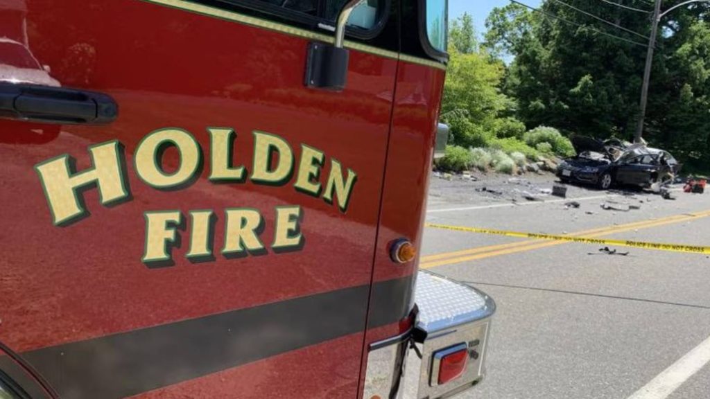 ‘Catastrophic damage’: Neighbors rush to save a man after his car blows up in Holden - Boston 25 News