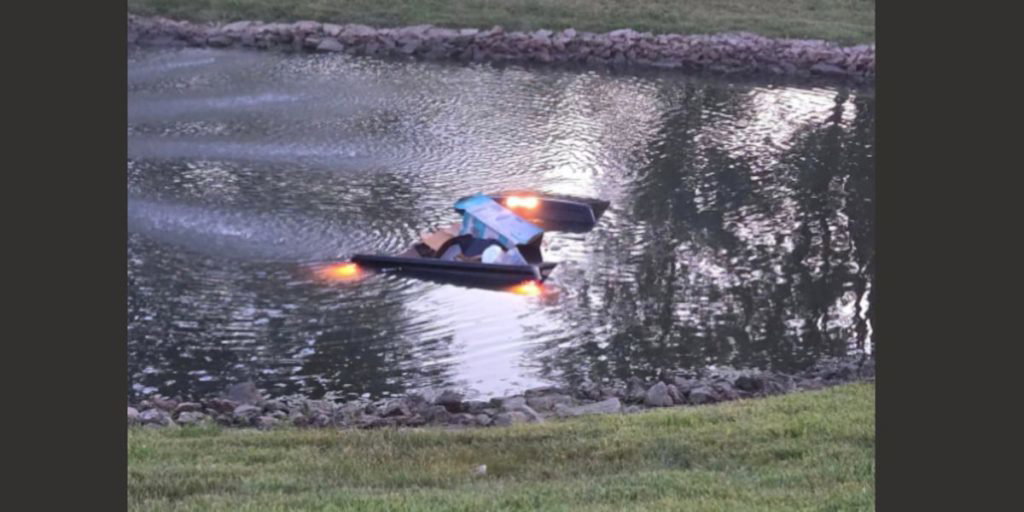 Truck crashes into pond in Liberty Township - FOX19