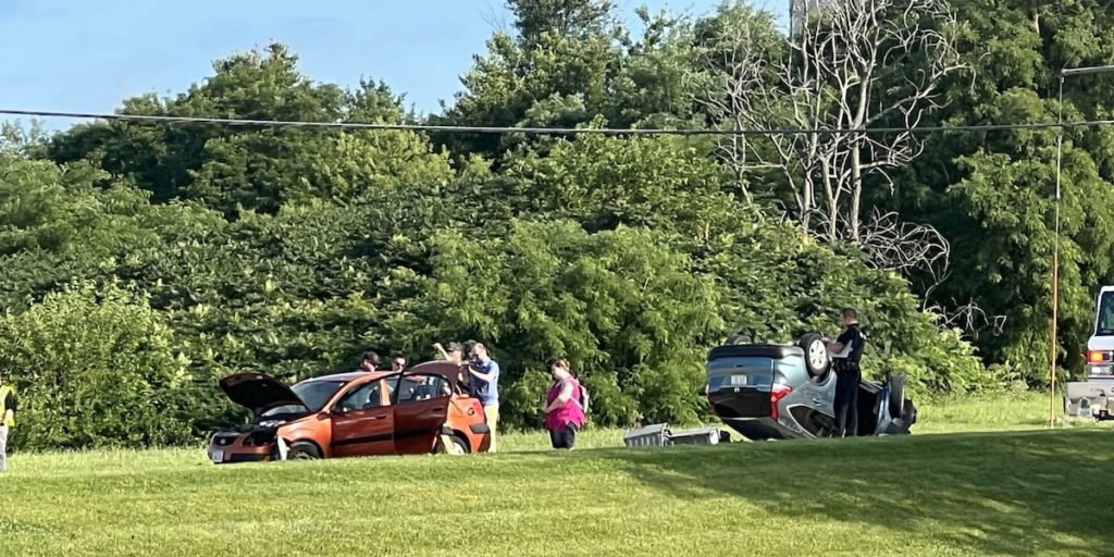 Crash on Kirkwood Boulevard in Cedar Rapids leaves car upside down - KCRG