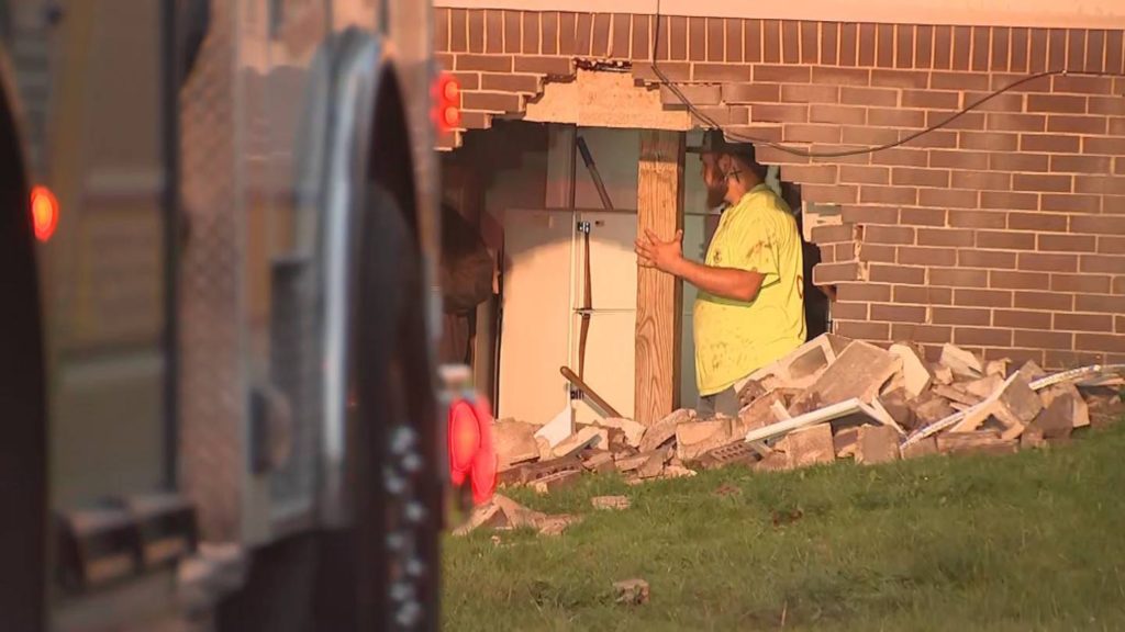 Car crashes through Plum apartment building wall, displaces 3 people - WPXI Pittsburgh