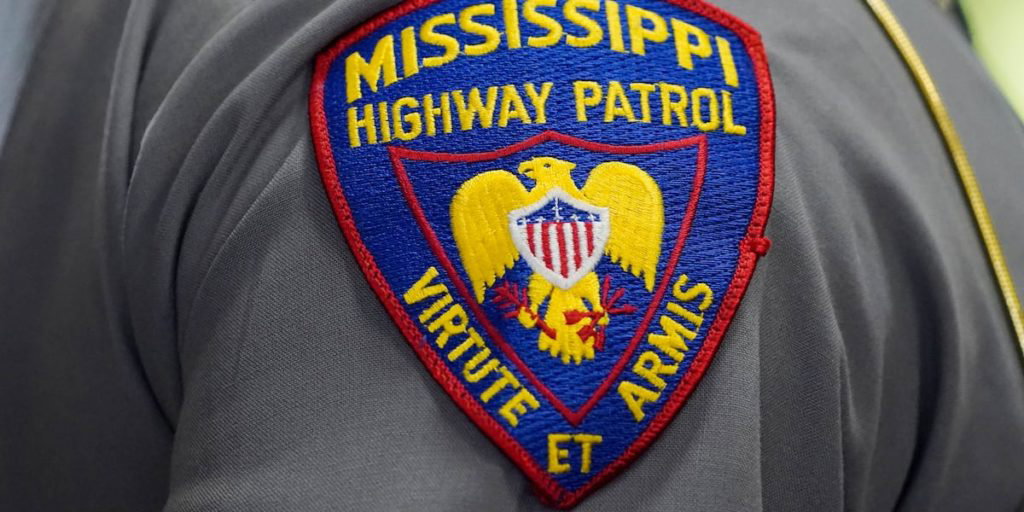 Memphis man dies after car crashes into freight truck on Mississippi highway - Action News 5