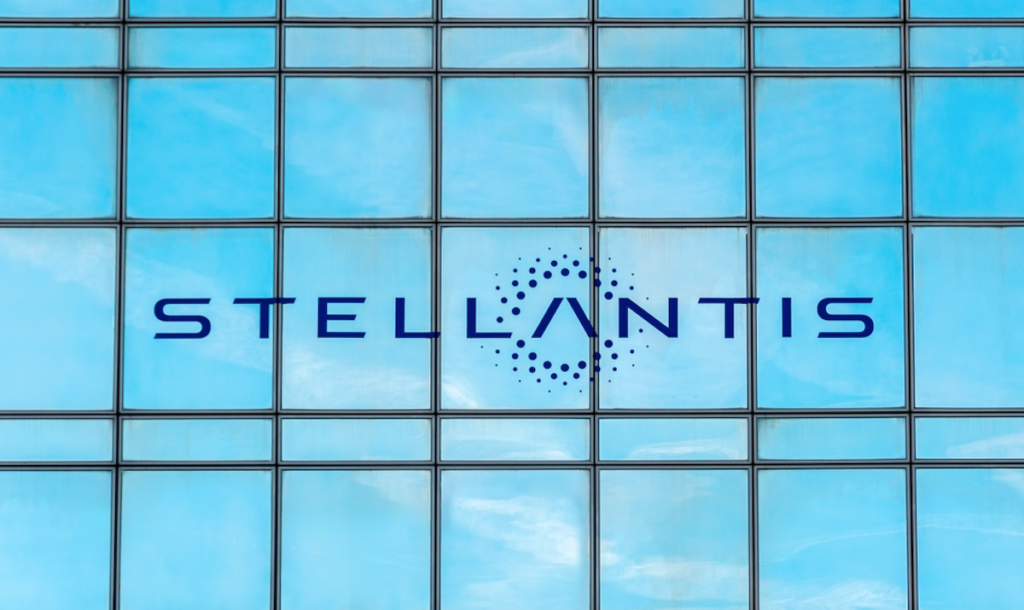 Stellantis Continues Global Rollout of Connected Car Features - PYMNTS.com