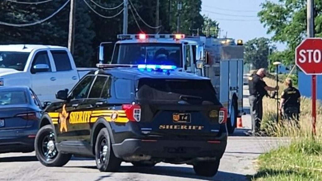 Motorcycle-car collision in Miami County leaves 1 dead, 1 injured - WHIO