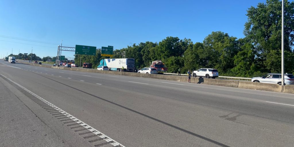 Car ends up underneath semi trailer in I-75 crash - WKYT