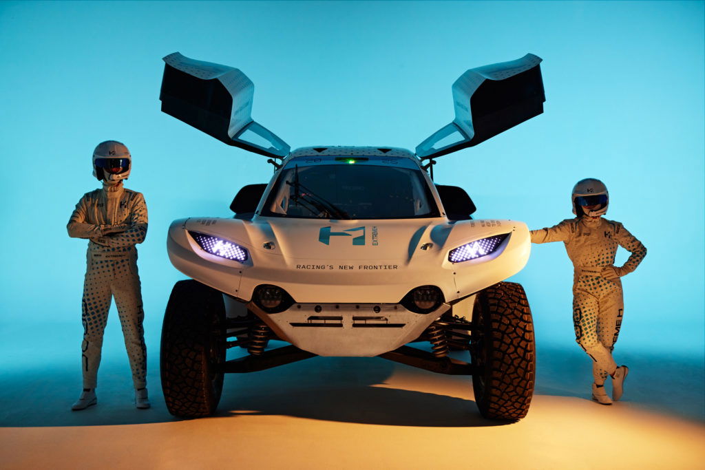 Extreme E unveils hydrogen car for next season - same specs, 305kg heavier - Electrek