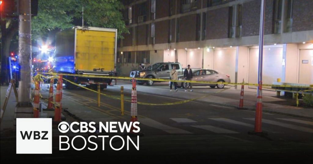 Cyclist hit and killed by box truck in Cambridge - CBS Boston