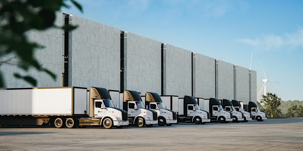 Einride orders 150 Peterbilt 579EV electric semi trucks for US fleet - Electrek.co