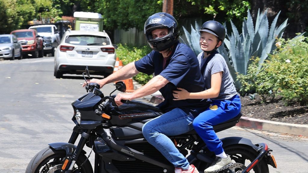 Ben Affleck Enjoys Motorcycle Ride With Son While J Lo Vacations in Italy - TMZ