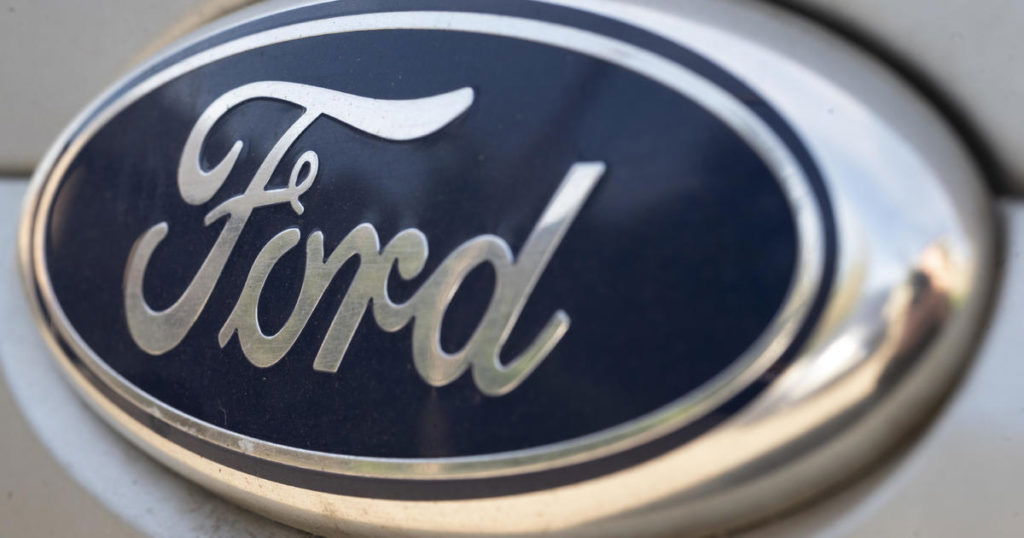 Ford recalls more than 550,000 F-150 pickups over faulty transmission - CBS News