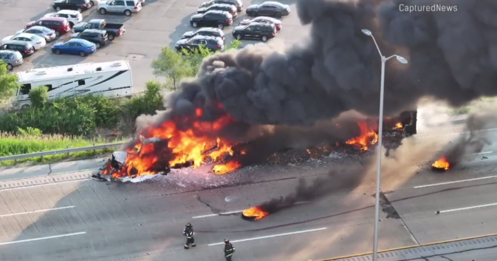 Raging fire engulfs semi-trailer truck on Tri-State Tollway in south Chicago suburbs - CBS Chicago