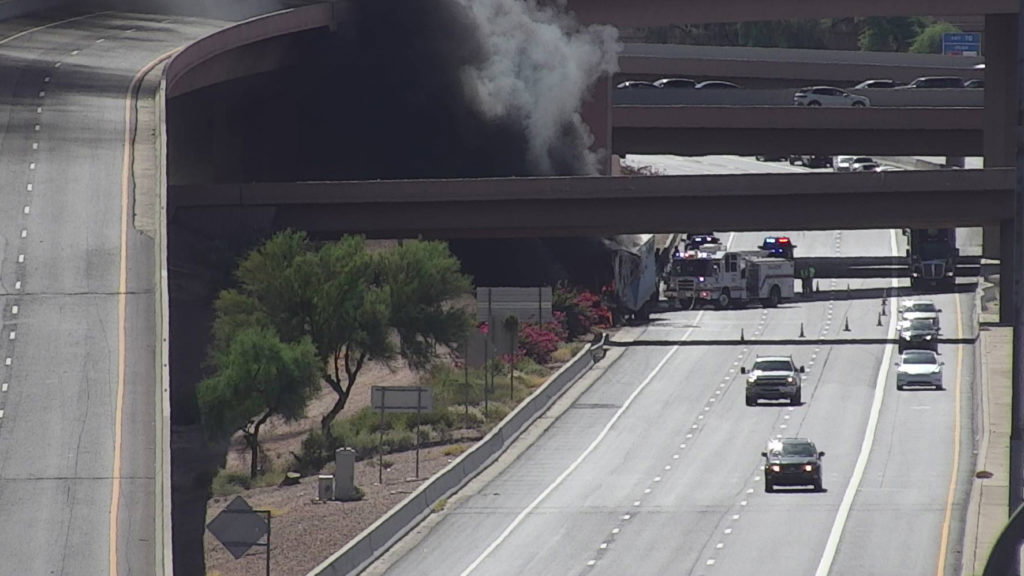 Fire engulfs semi-truck on Loop 202 in Mesa - FOX 10 News Phoenix