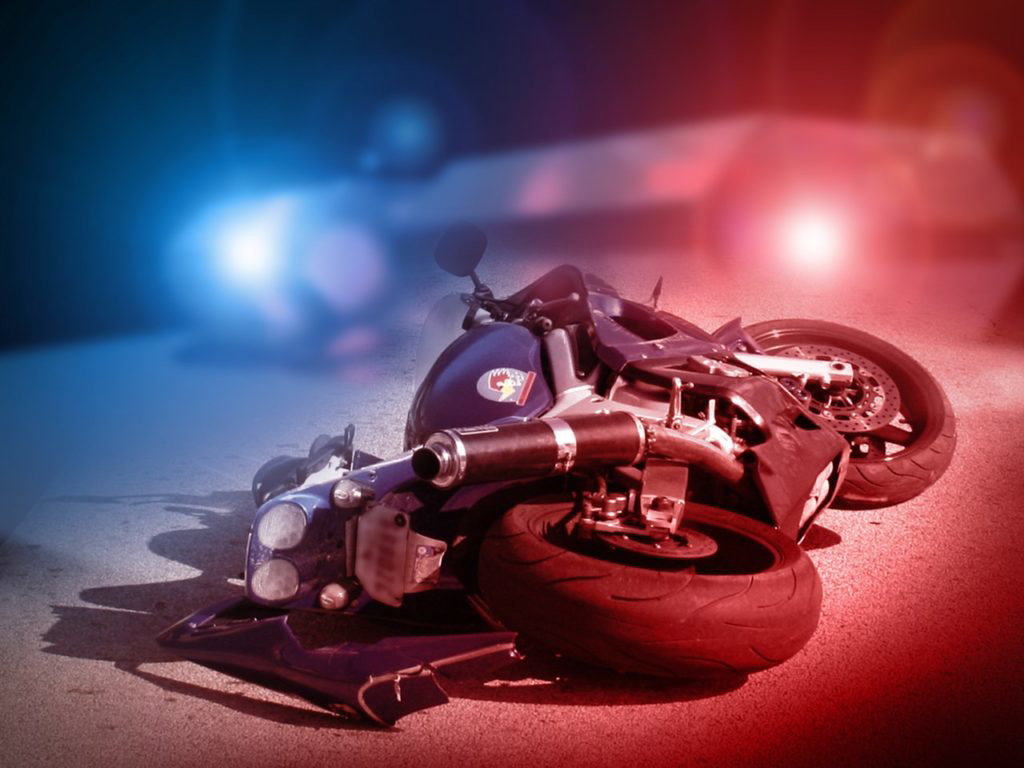 Bradenton motorcyclist ejected from bike dies in crash: FHP - WFLA