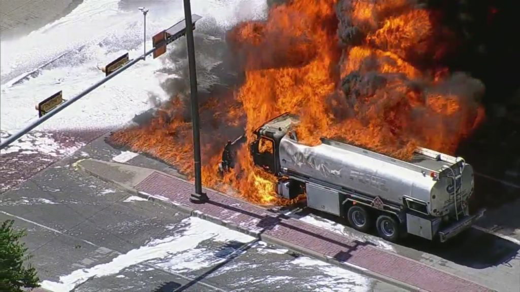 DeSoto tanker truck fire: Residents told to evacuate - FOX 4 News Dallas-Fort Worth