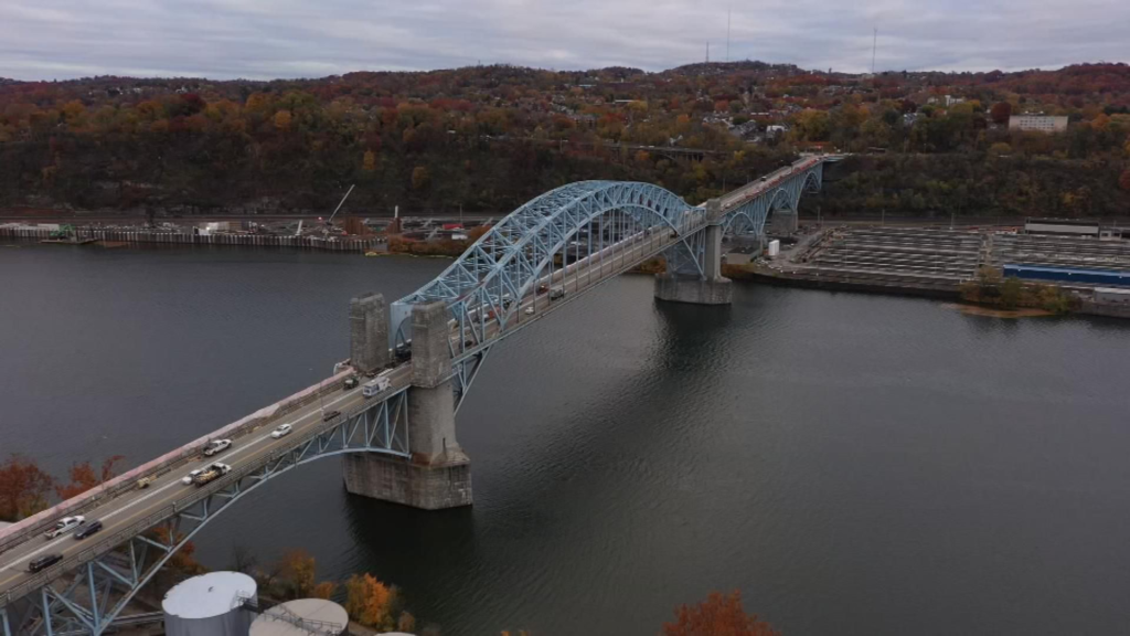 Truck crash shuts down McKees Rocks Bridge - WPXI Pittsburgh