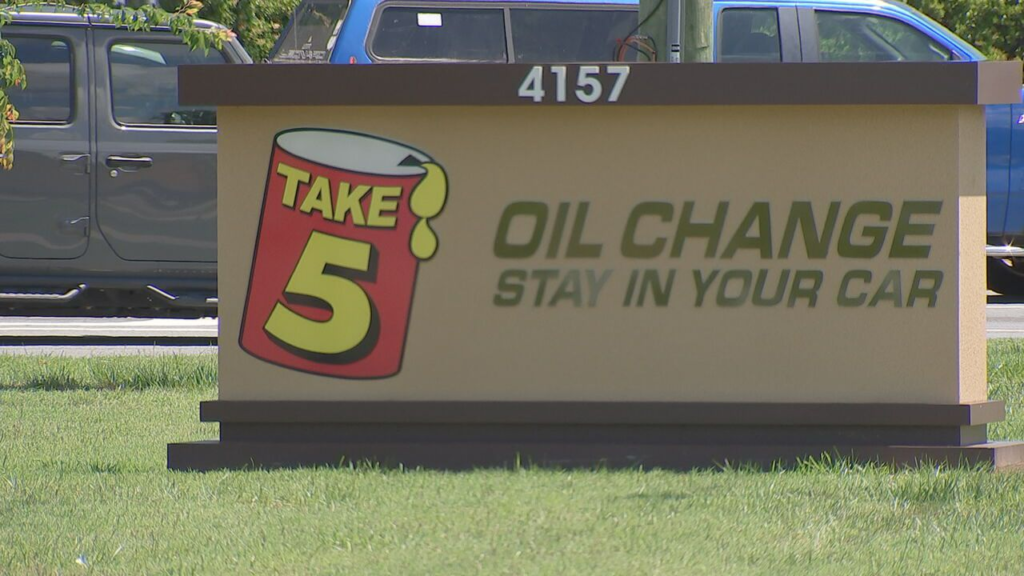 Woman claims a popular oil change company ruined her car - WSB Atlanta