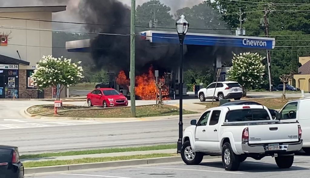 Car bursts into flames at DeKalb County gas station - FOX 5 Atlanta