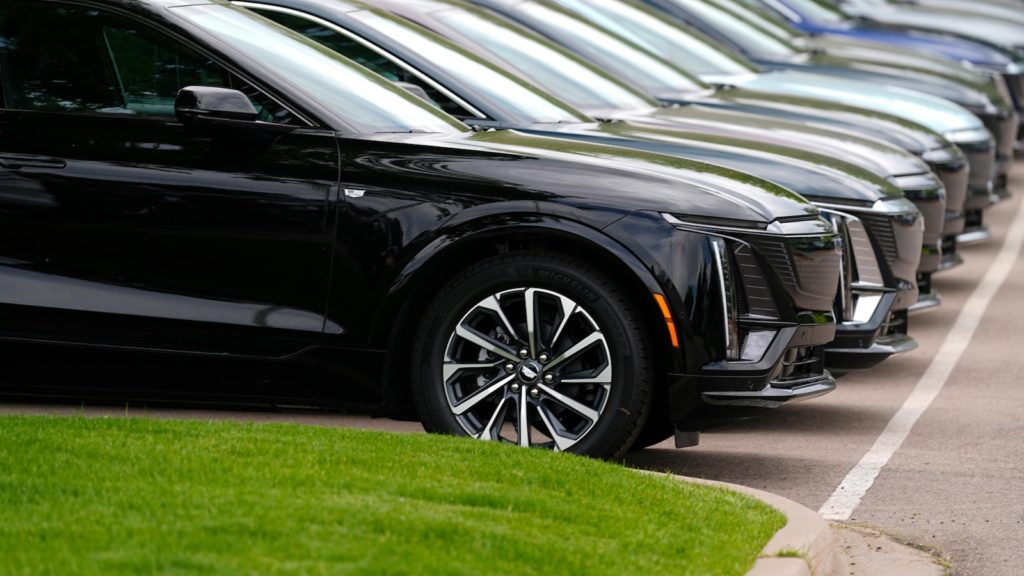 Car dealerships in North America revert to pens and paper after cyberattacks on software provider - ABC News