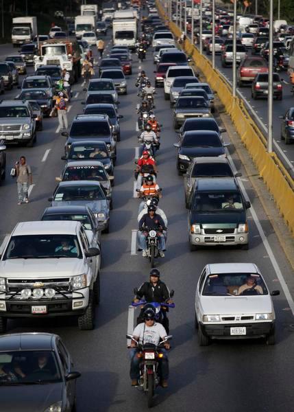 What’s the difference between lane splitting and filtering? - The Denver Post