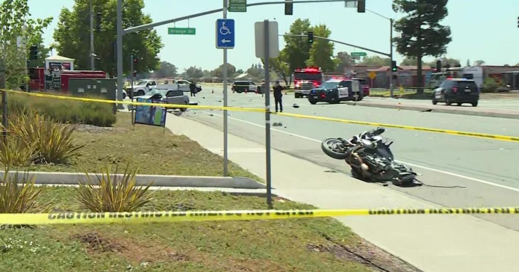 Police motorcycle apparently involved in major crash in Vacaville - CBS News