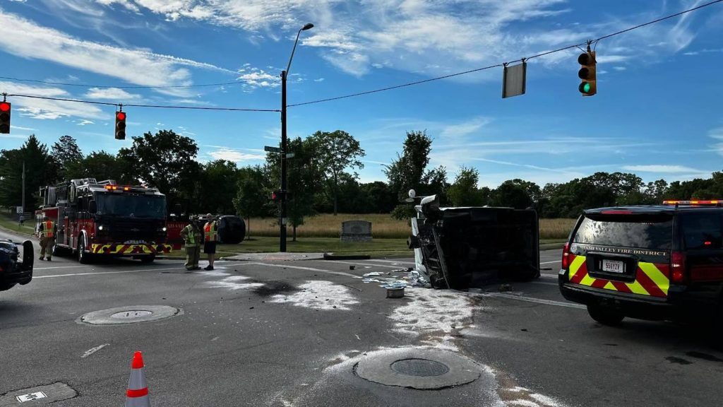 Mail truck reportedly involved in crash in Miamisburg - WHIO