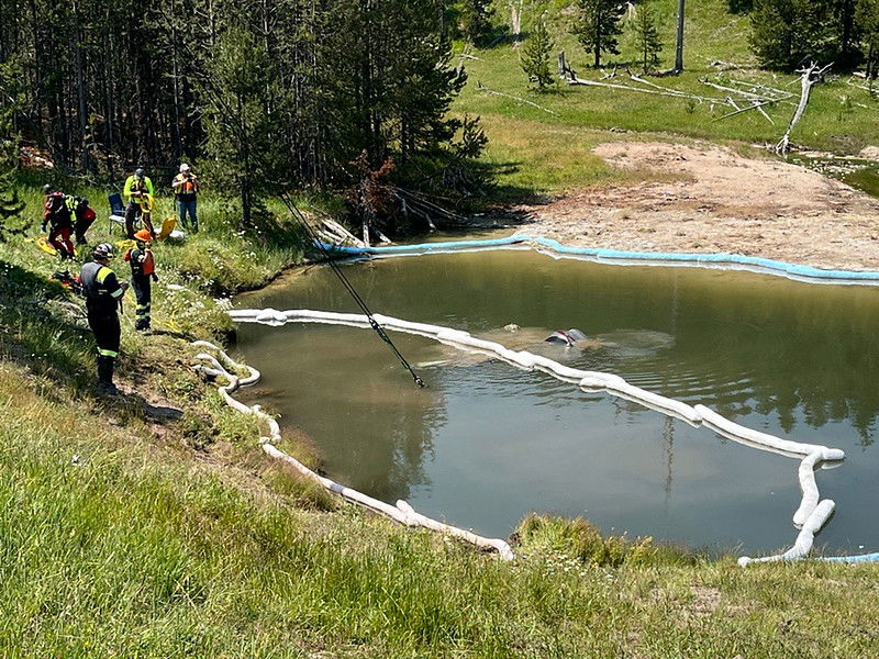 Car drives into geyser pool at Yellowstone National Park - East Idaho News