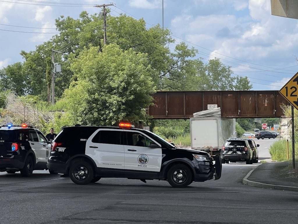 Oversized truck scrapes railroad bridge on Park Street in Syracuse. Road is closed - syracuse.com