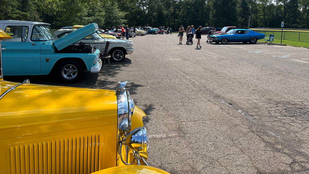 Kindleberger Summer Festival Car Cruise-In showcases vintage cars and live tunes - WWMT-TV