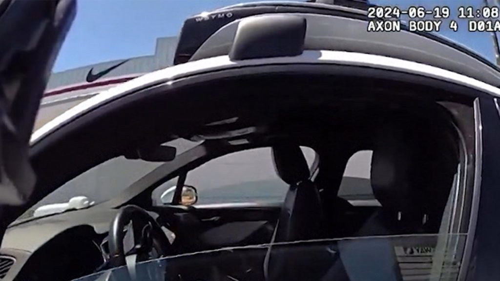Cop Pulls Over Driverless Waymo Car, Drove Into Oncoming Traffic - TMZ