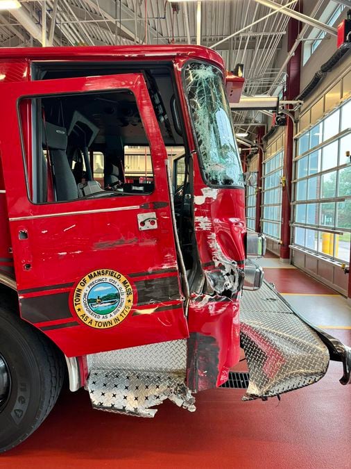 Mansfield fire truck damaged in hit-and-run on I-495, officials say - The Boston Globe