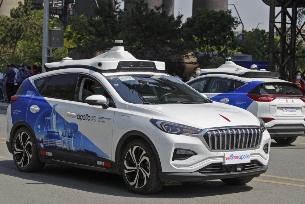 A driverless car hits a person crossing against the light in China, highlighting a challenge for AI - Yahoo Finance