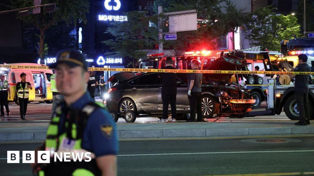 At least nine dead in South Korean capital Seoul as car ploughs into crowd - BBC.com