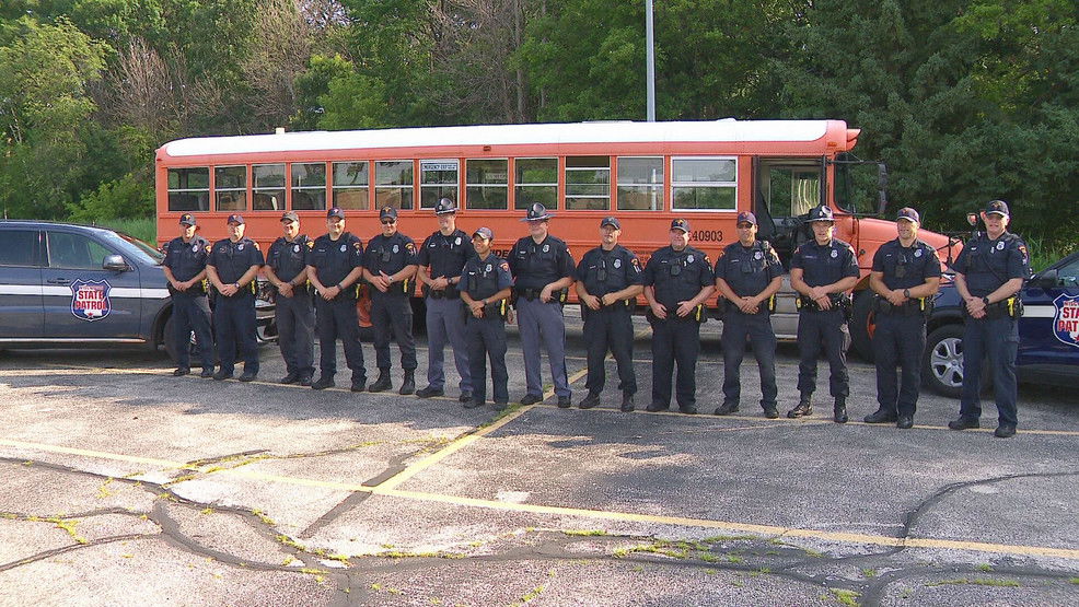 Trooper in a Truck initiative makes a stop in Green Bay, aims to curb distracted driving - Fox11online.com