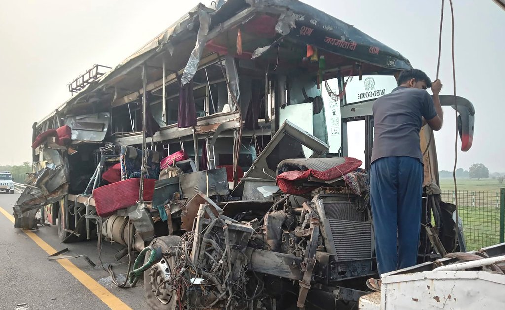 India Bus-Truck Collision: Many Dead, Injured - TIME